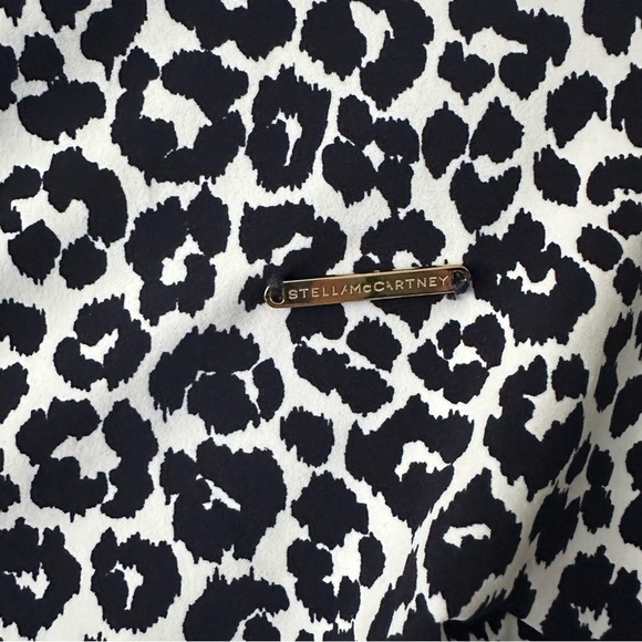 Stella McCartney Swim Shirt size S White Cheetah Print Spots 3/4 Zip - Picture 3 of 9